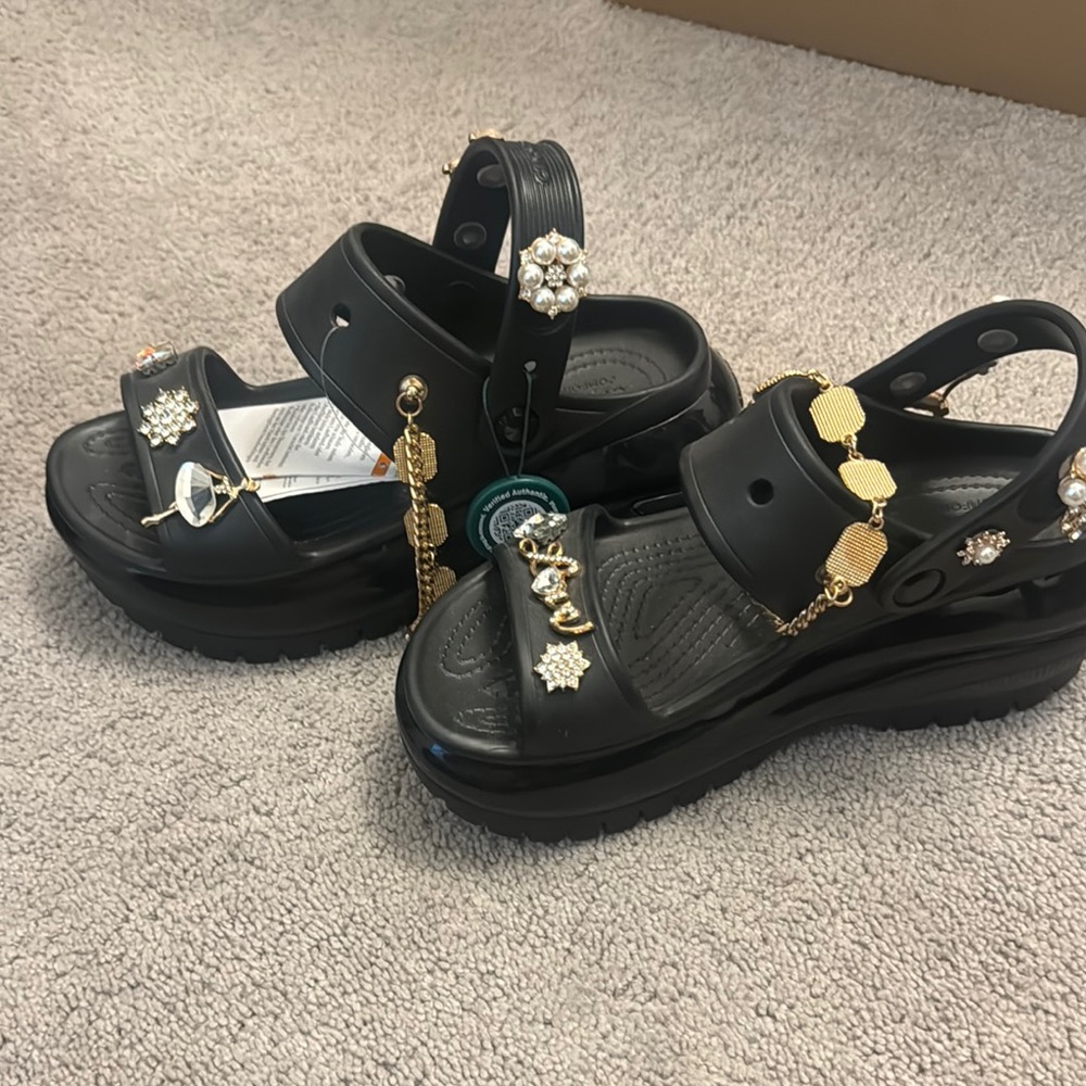NWT-Glammed up Croc Mega Crush Sandals, come with charms you can always remove